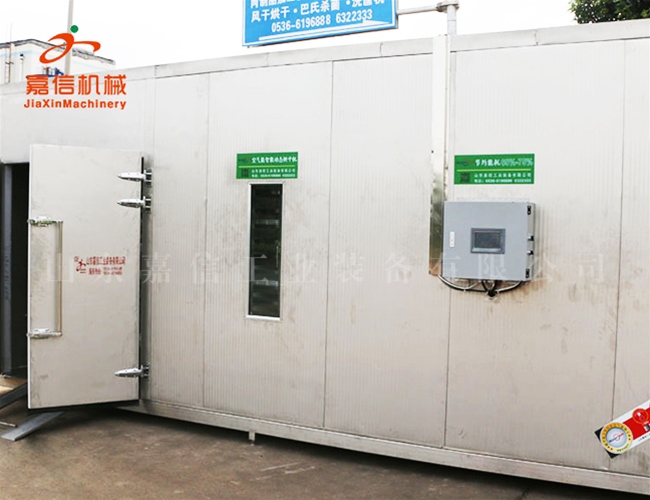 葛(ge)根空(kong)氣源(yuan)熱泵烘(hong)榦(gan)機(ji) 