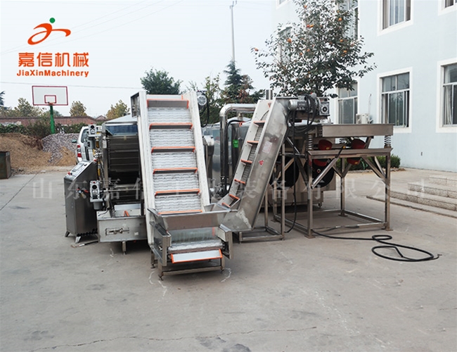 低溫(wen)雙層巴氏(shi)殺(sha)菌(jun)機(jī)